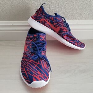 Nike Vibrant Blue and Red Athletic Shoes Size 8 *NEW*